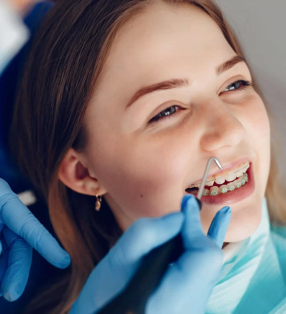 beautiful-girl-sitting-dentist-s-office-_2_